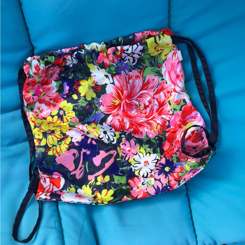 💓BAN.DO Adorable Silky Floral Backpack 🌸